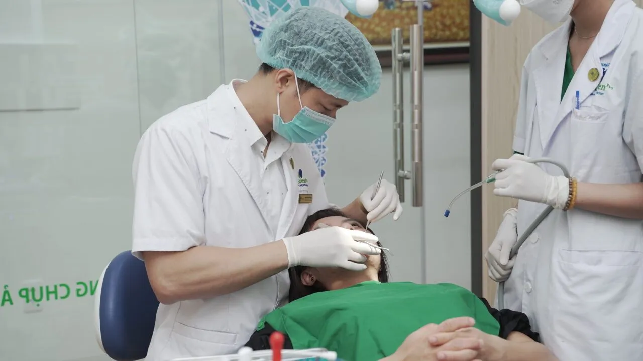 lấy cao răng điều trị nha chu