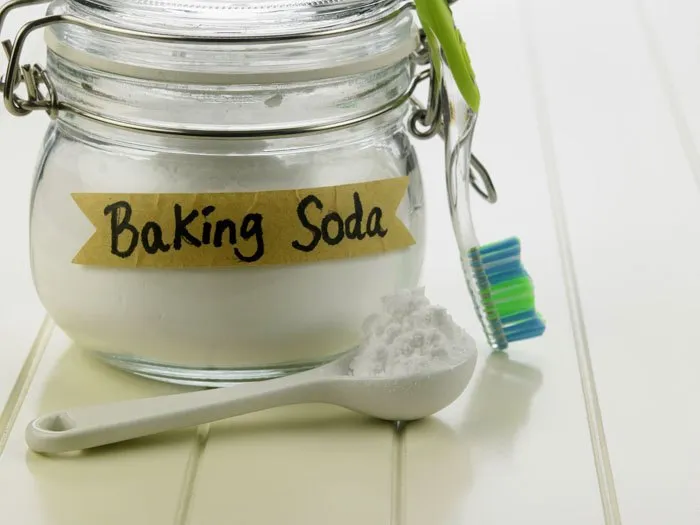 Cách tẩy cao răng tại nhà hiệu quả bằng Baking Soda