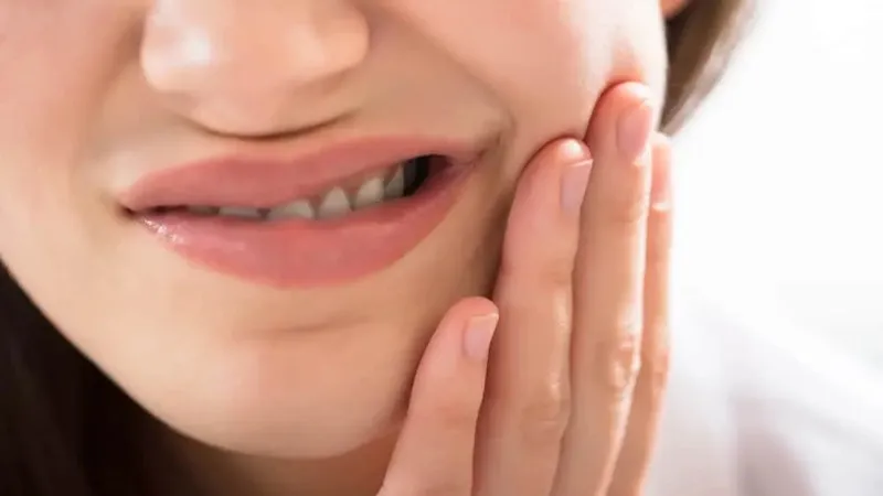 Cứng hàm có nguy hiểm không