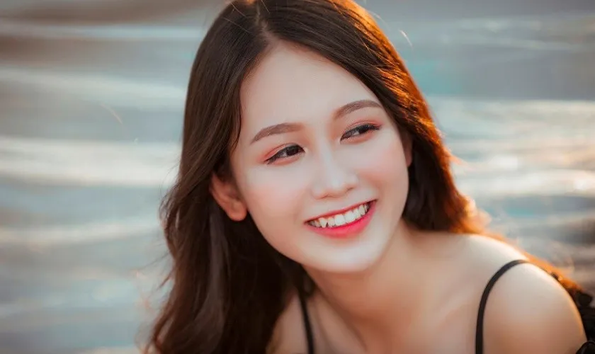 Bọc sứ răng khểnh có ảnh hưởng gì không?