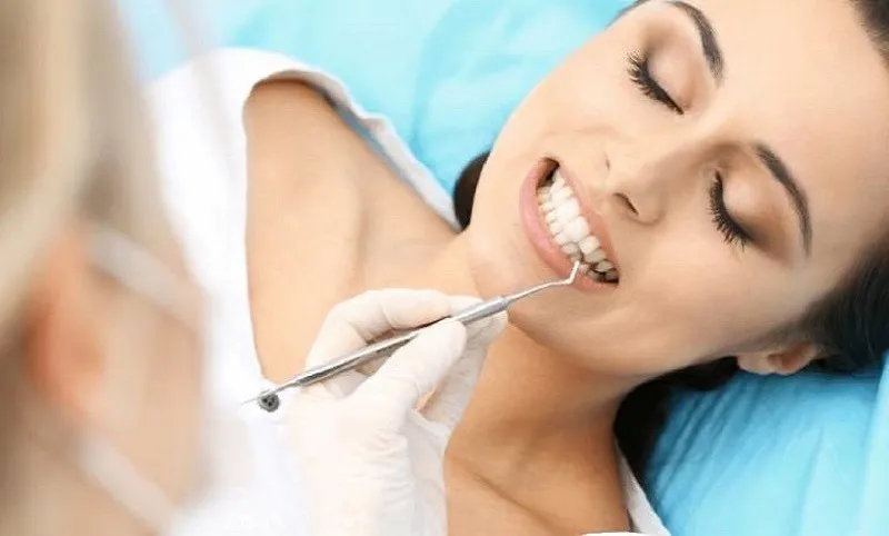 Bước 1: Thăm khám lâm sàng và tư vấn cá nhân hóa