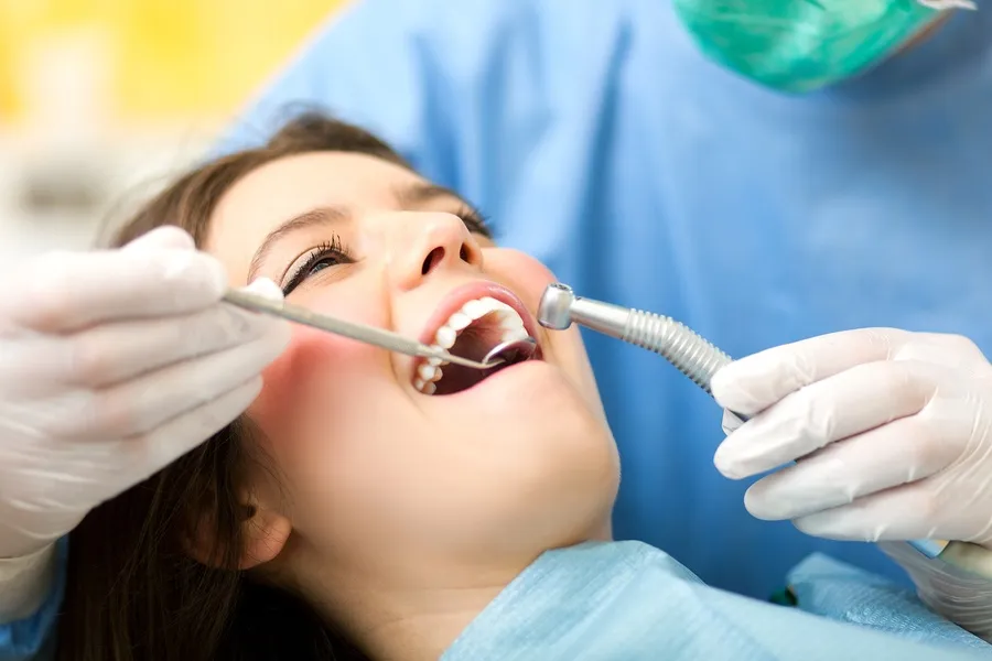 Giai đoạn 1: Thăm khám và điều trị tổng quát răng miệng