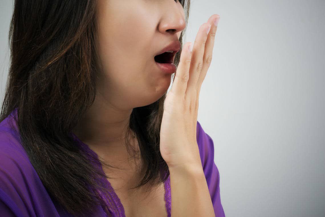 Hôi miệng và ảnh hưởng thẩm mỹ nghiêm trọng