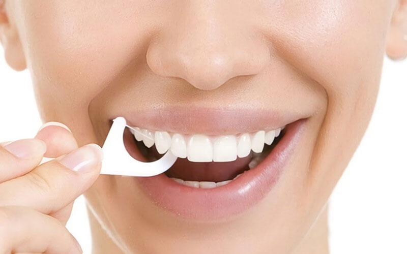 Cách sử dụng tăm chỉ nha khoa (dạng chữ Y)