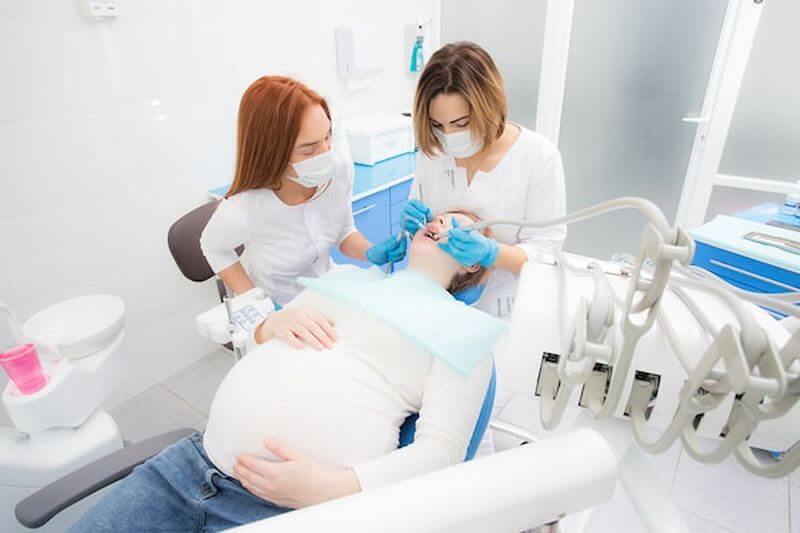 Nếu mang thai khi đang niềng răng phải làm sao?Nếu mang thai khi đang niềng răng phải làm sao?