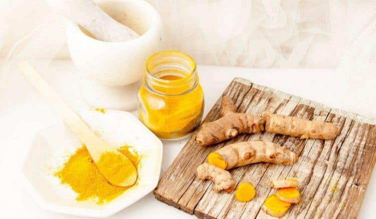 Phương pháp điều trị viêm lợi tại nhà bằng gel nghệ tự nhiên
