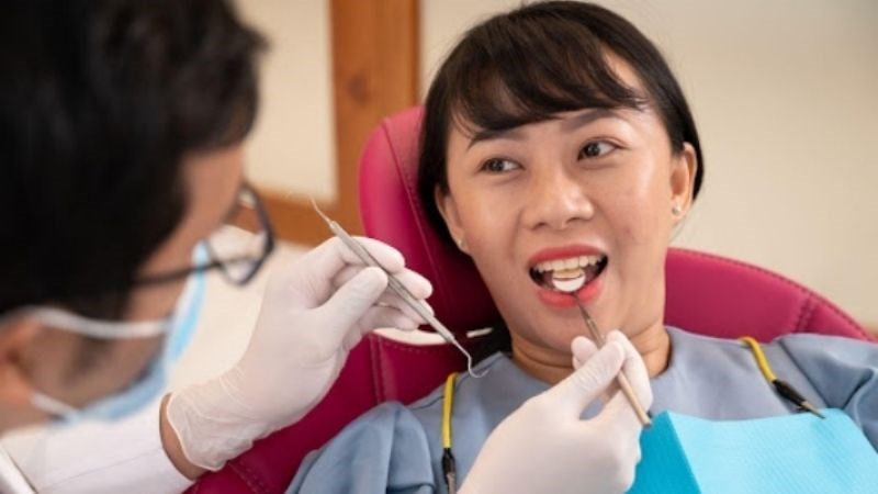 Duy trì vệ sinh răng miệng đúng cách và tái khám