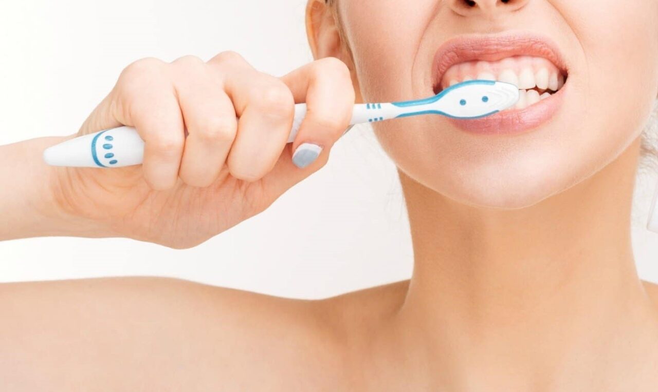 Chế độ nghỉ ngơi và dinh dưỡng sau khi nhổ răng