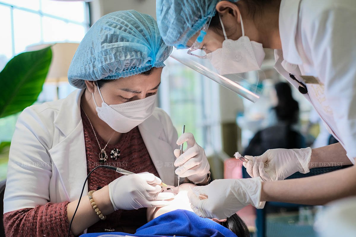 Sự tuân thủ tái khám và chăm sóc răng miệng của bệnh nhân