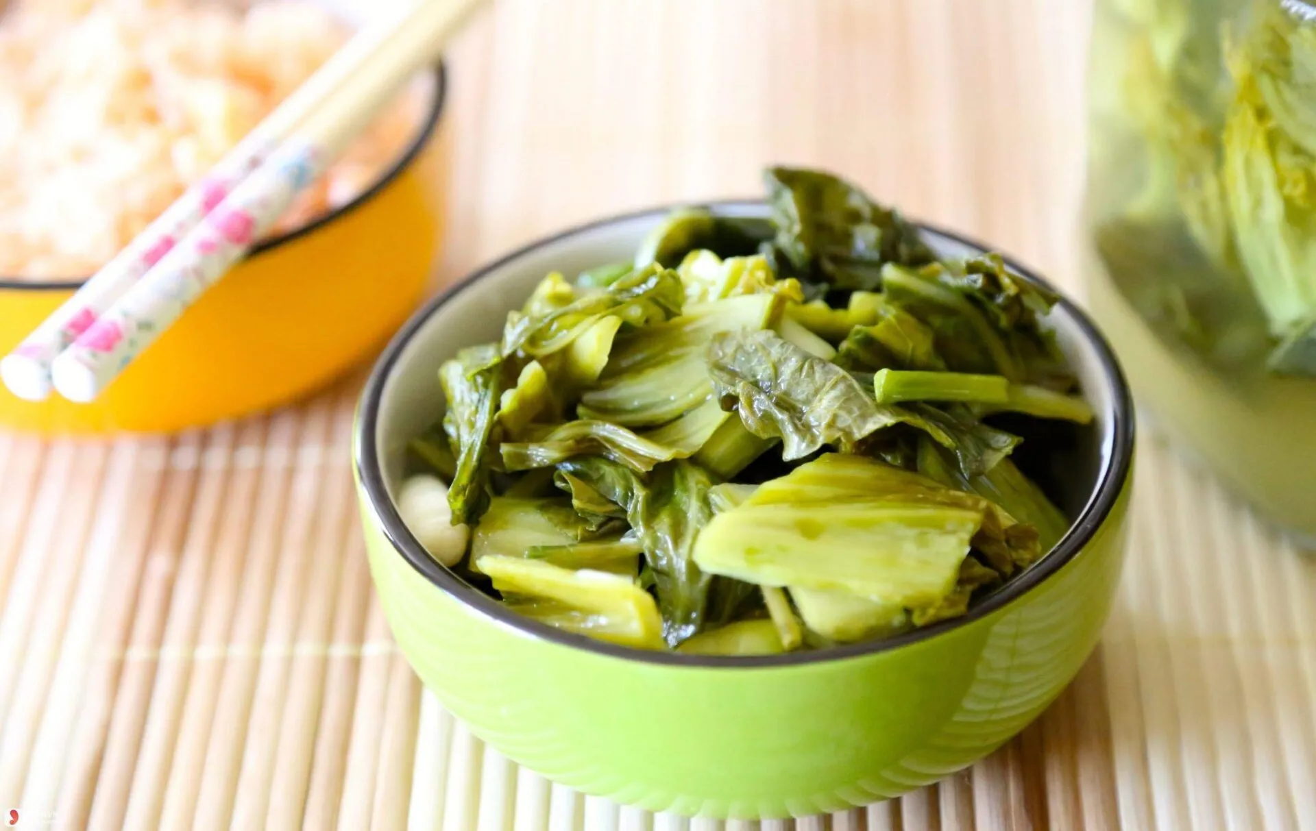 Viêm lợi kiêng ăn gì – Các thực phẩm có vị chua