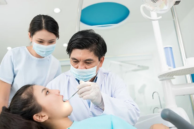 Nên khám răng ở bệnh viện hay phòng khám tốt hơn?