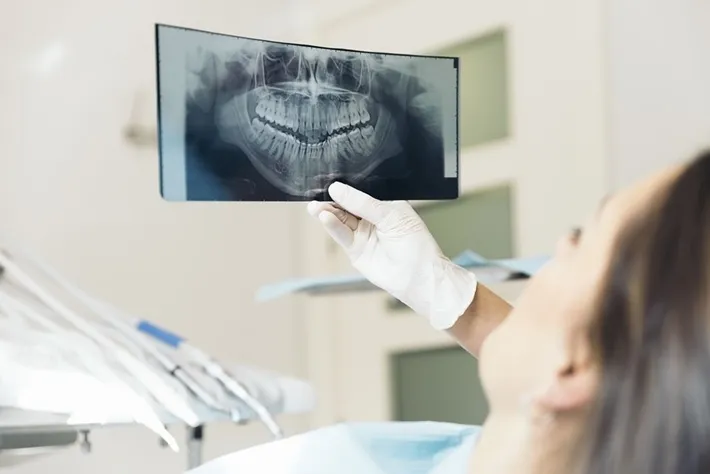 Nên khám răng định kỳ bao lâu một lần?