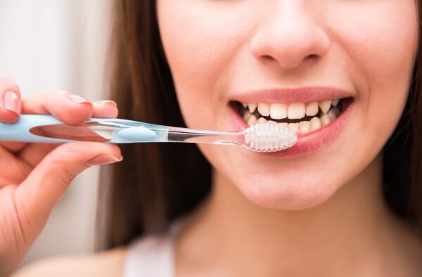 cach-giu-rang-trang-sau-khi-tay-1