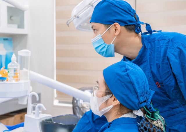 tay-trang-rang-loi-va-hai-2